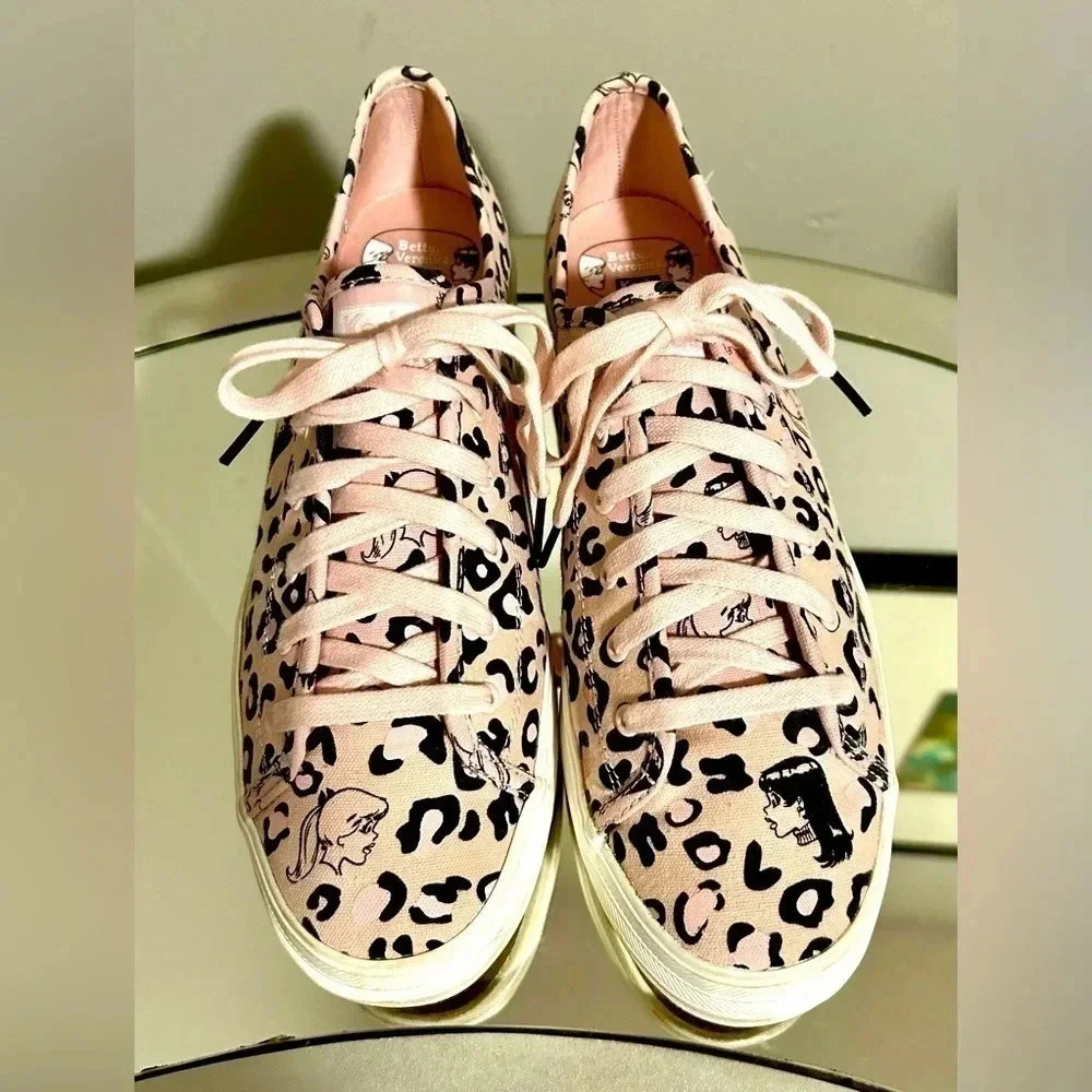 Never Worn KEDS Betty and Veronica Pink Canvas Sneakers